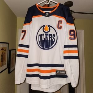 AWAY CONNOR MCDAVID CAPTAIN Edmonton Oilers Jersey